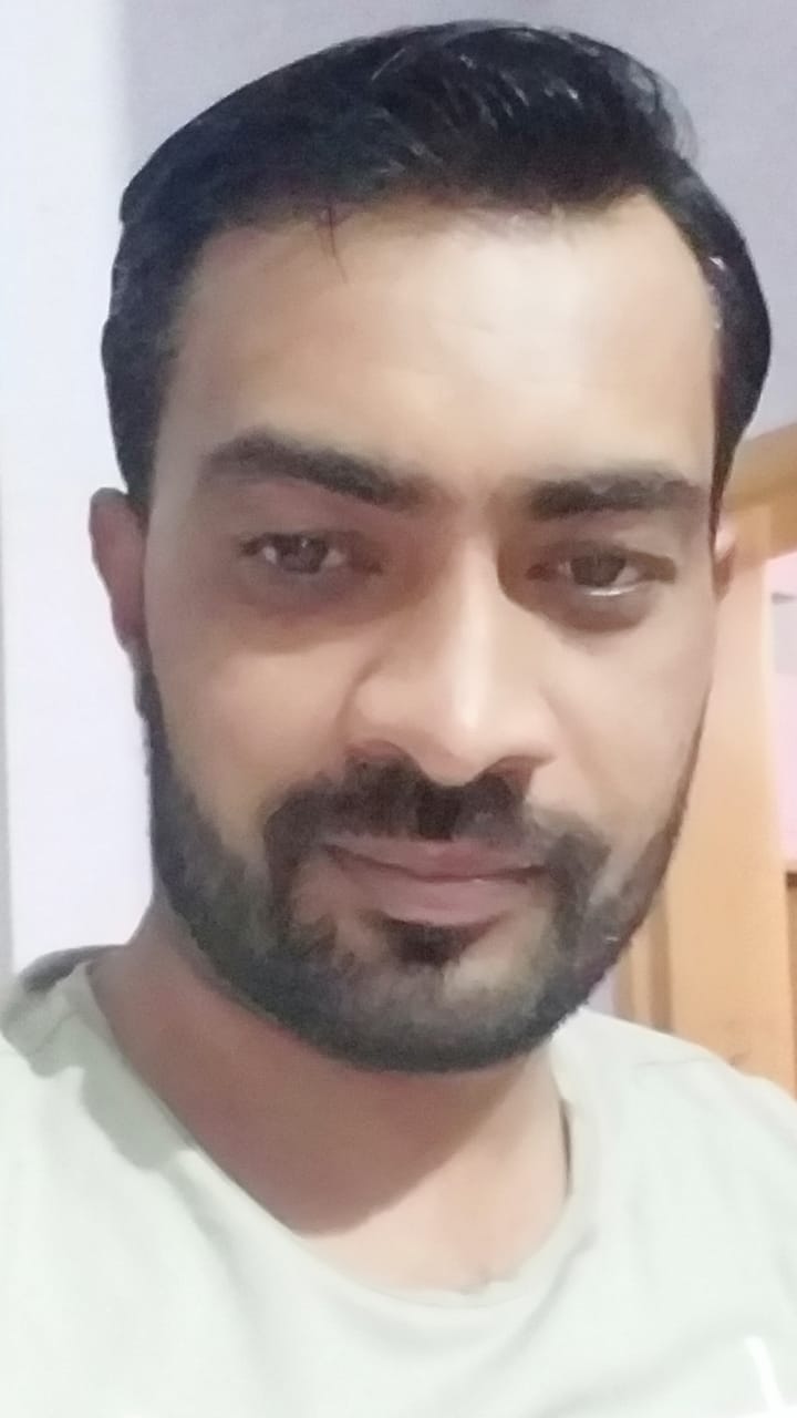 Urfan Tahir — Economics Department, GGCB Burewala